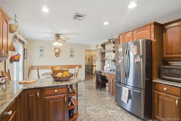 $799,999 | 226 Wallkill Road, Walden, NY 12586