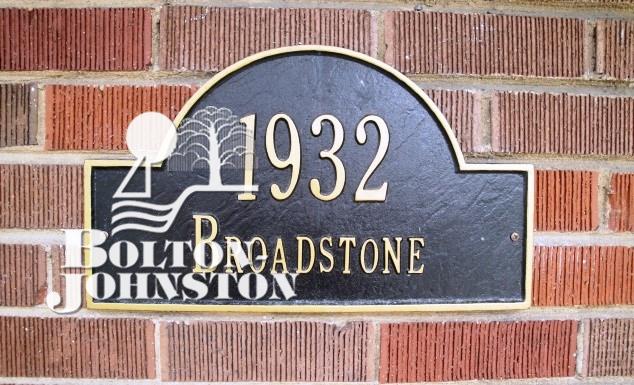 1932 Broadstone Road Grosse Pointe Woods, MI 48236 - Photo 3 of 23