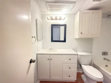 $170,000 | 2601 South Braeswood Boulevard, Unit 1005, Houston, TX 77025