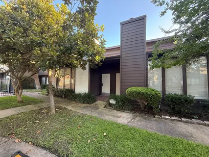 $170,000 | 2601 South Braeswood Boulevard, Unit 1005, Houston, TX 77025