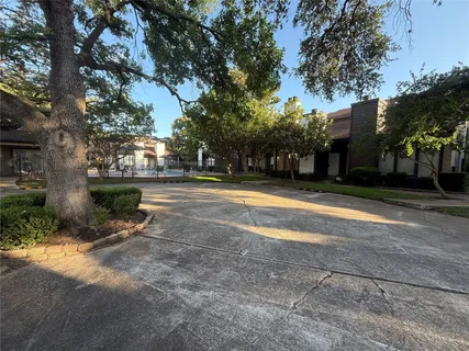 $170,000 | 2601 South Braeswood Boulevard, Unit 1005, Houston, TX 77025