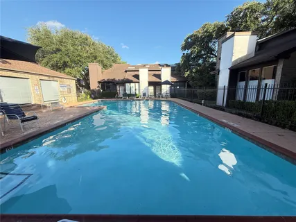 $170,000 | 2601 South Braeswood Boulevard, Unit 1005, Houston, TX 77025