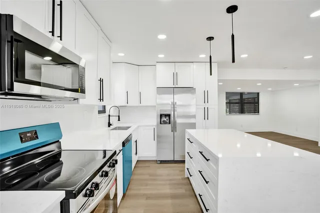 $549,000 | 1302 South 22nd Court, Hollywood, FL 33020