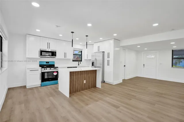 $549,000 | 1302 South 22nd Court, Hollywood, FL 33020