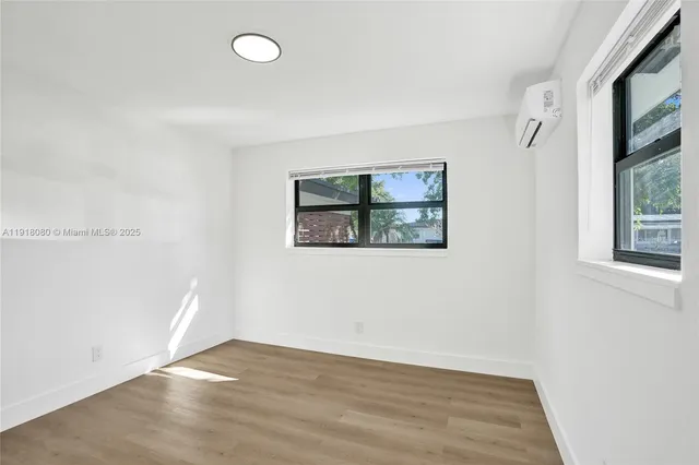 $549,000 | 1302 South 22nd Court, Hollywood, FL 33020