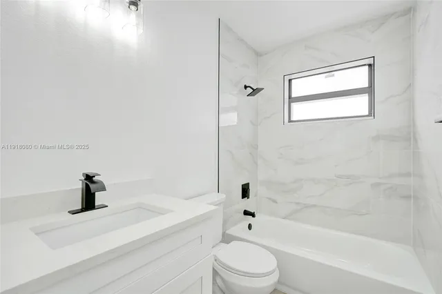 $549,000 | 1302 South 22nd Court, Hollywood, FL 33020