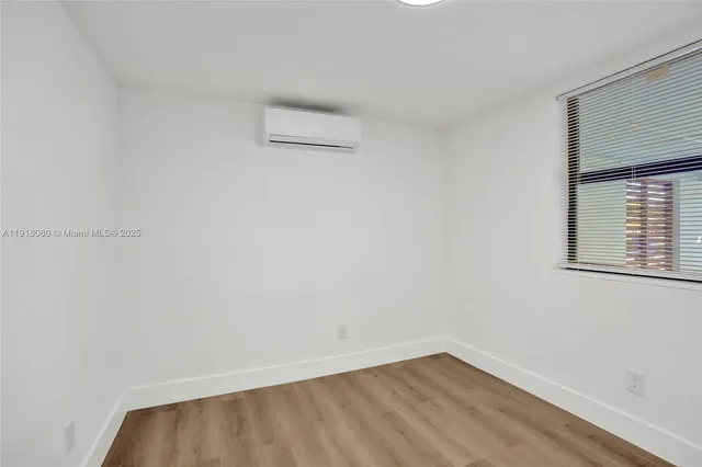 $549,000 | 1302 South 22nd Court, Hollywood, FL 33020