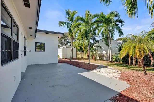 $549,000 | 1302 South 22nd Court, Hollywood, FL 33020