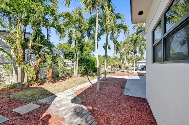 $549,000 | 1302 South 22nd Court, Hollywood, FL 33020
