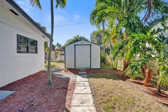 $549,000 | 1302 South 22nd Court, Hollywood, FL 33020