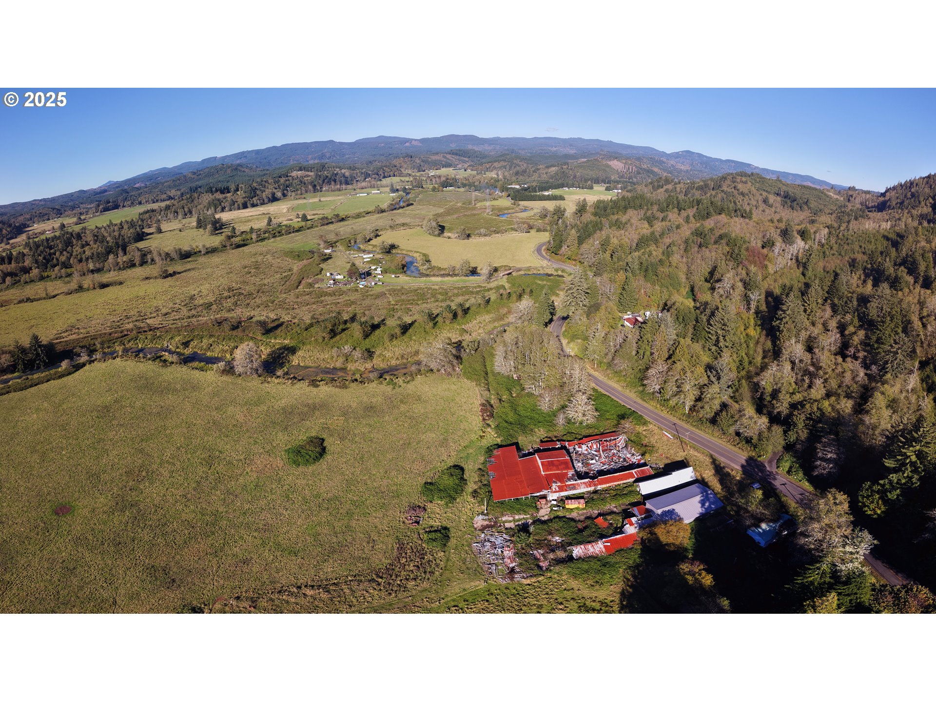 105 East Valley Road Skamokawa, WA 98647 - Photo 2 of 29 a view of city and mountain