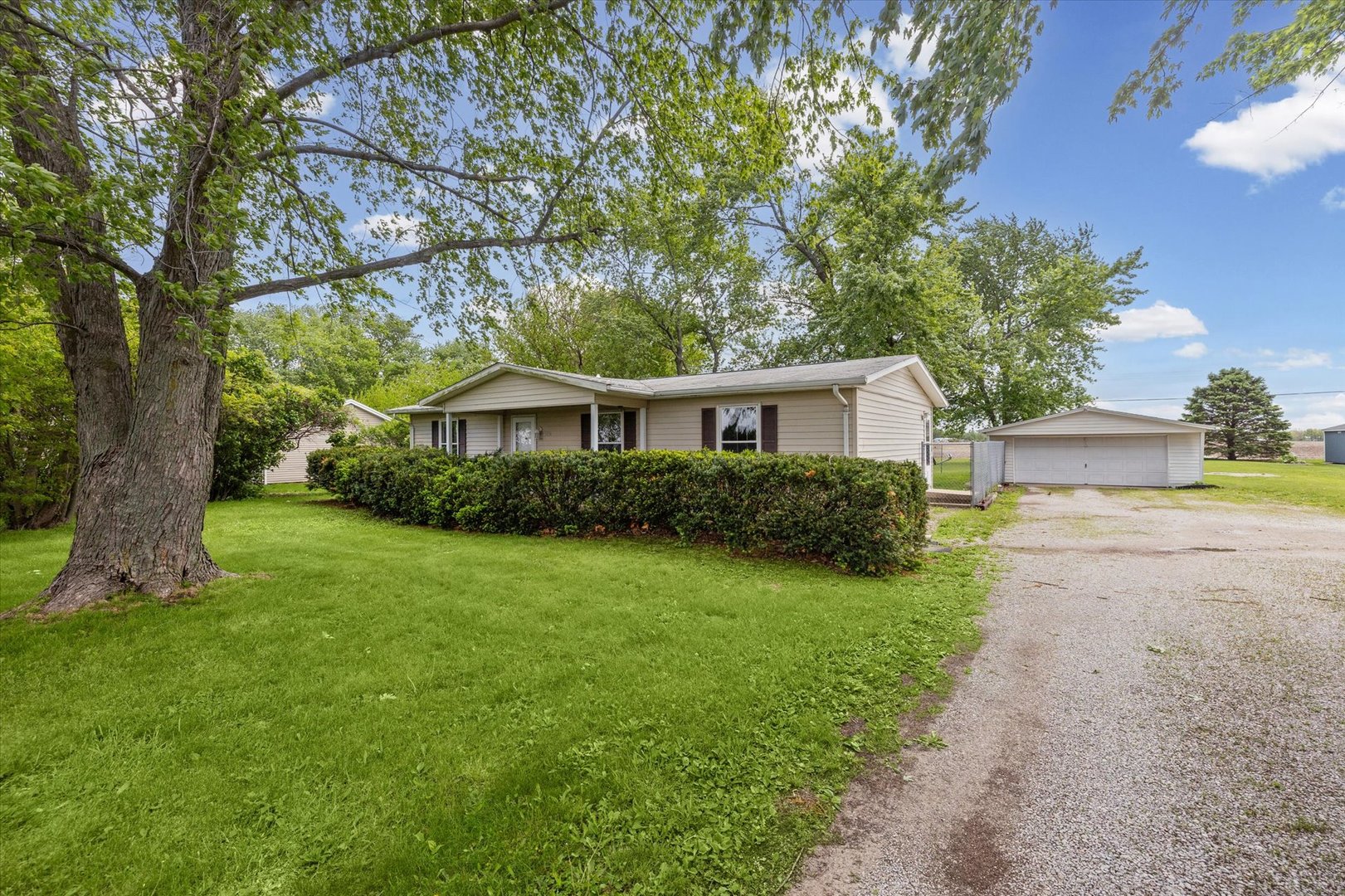 5816 North Route 48 Decatur, IL 62526 - Photo 2 of 31
