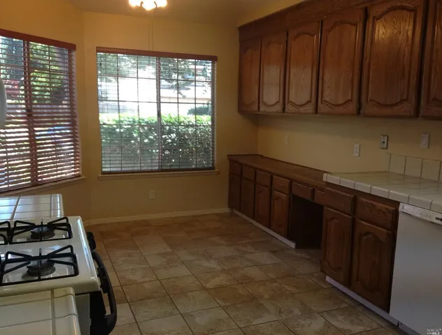 $3,100 | 1103 Meadowlark Drive, Vacaville, CA 95687