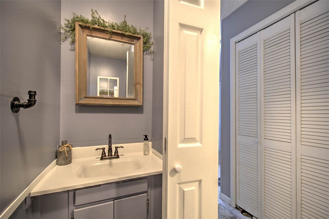 2797 Deerpath Park Drive Decatur, IL 62521 - Photo 21 of 30 Gallery Image 21