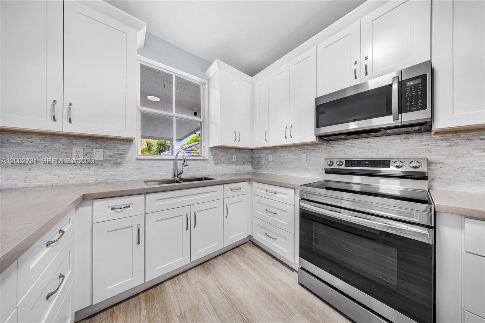 7972 Northwest 198th Street Hialeah, FL 33015 - Photo 13 of 42