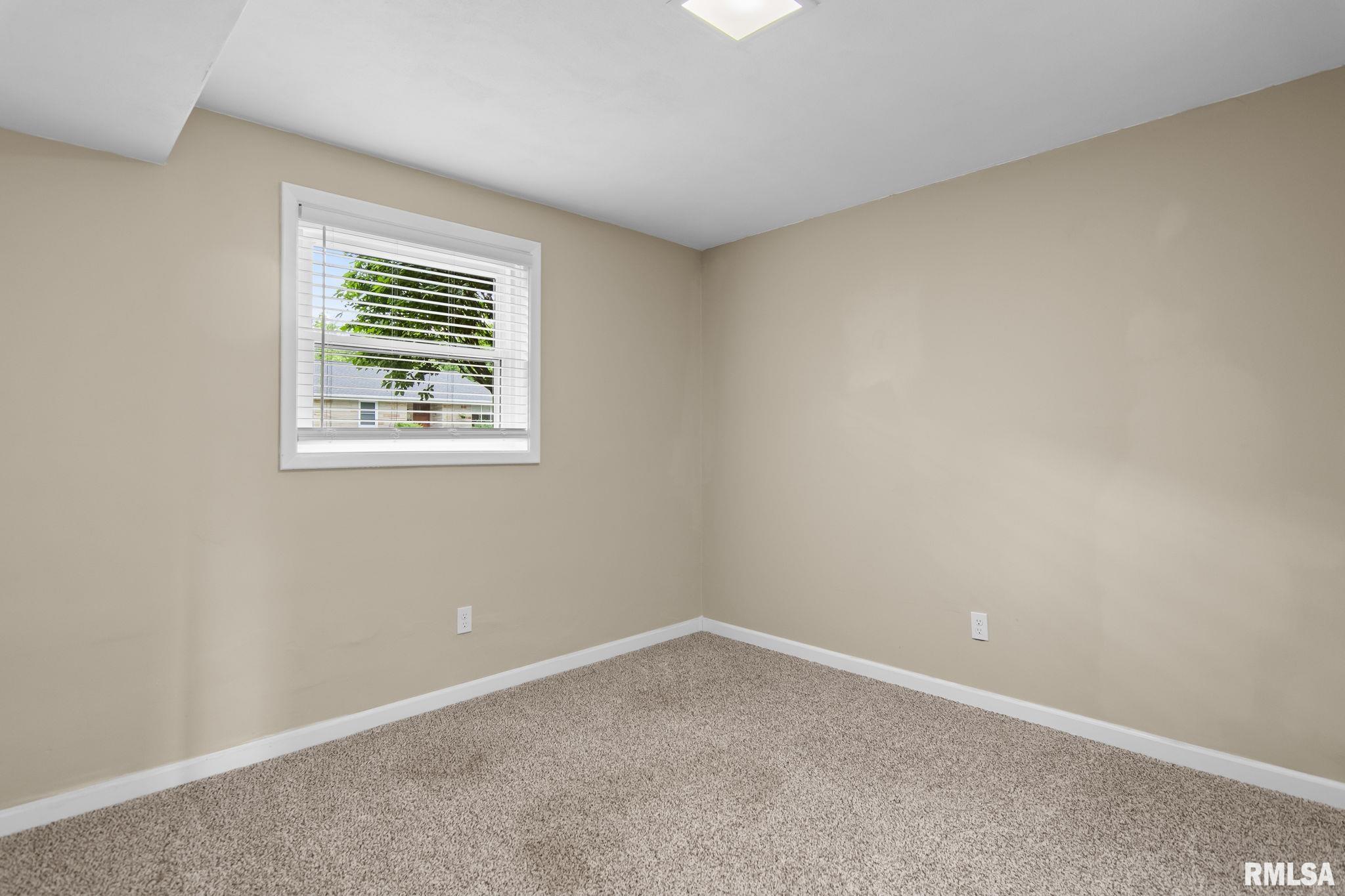 108 Collier Drive Springfield, IL 62704 - Photo 36 of 47
