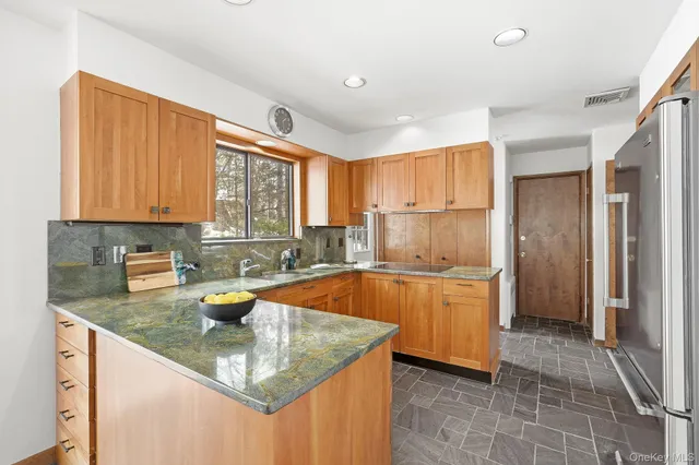 $1,299,999 | 114 Old Lyme Road, Chappaqua, NY 10514