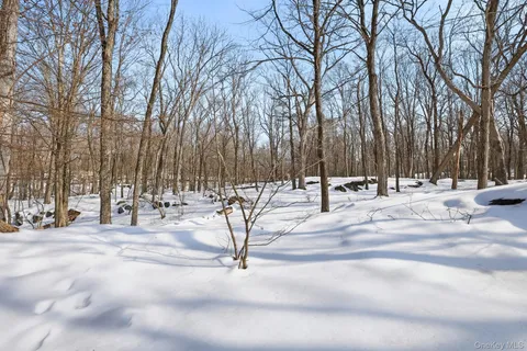 $1,299,999 | 114 Old Lyme Road, Chappaqua, NY 10514