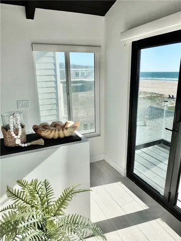 $8,500 | 16765 South Pacific Avenue, Unit B', Huntington Beach, CA 90742