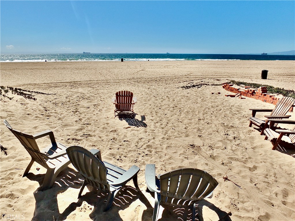 16765 South Pacific Avenue, Unit B' Huntington Beach, CA 90742 - Photo 32 of 45