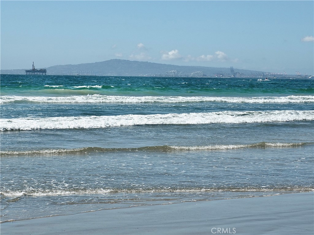 16765 South Pacific Avenue, Unit B' Huntington Beach, CA 90742 - Photo 42 of 45 a view of a ocean view