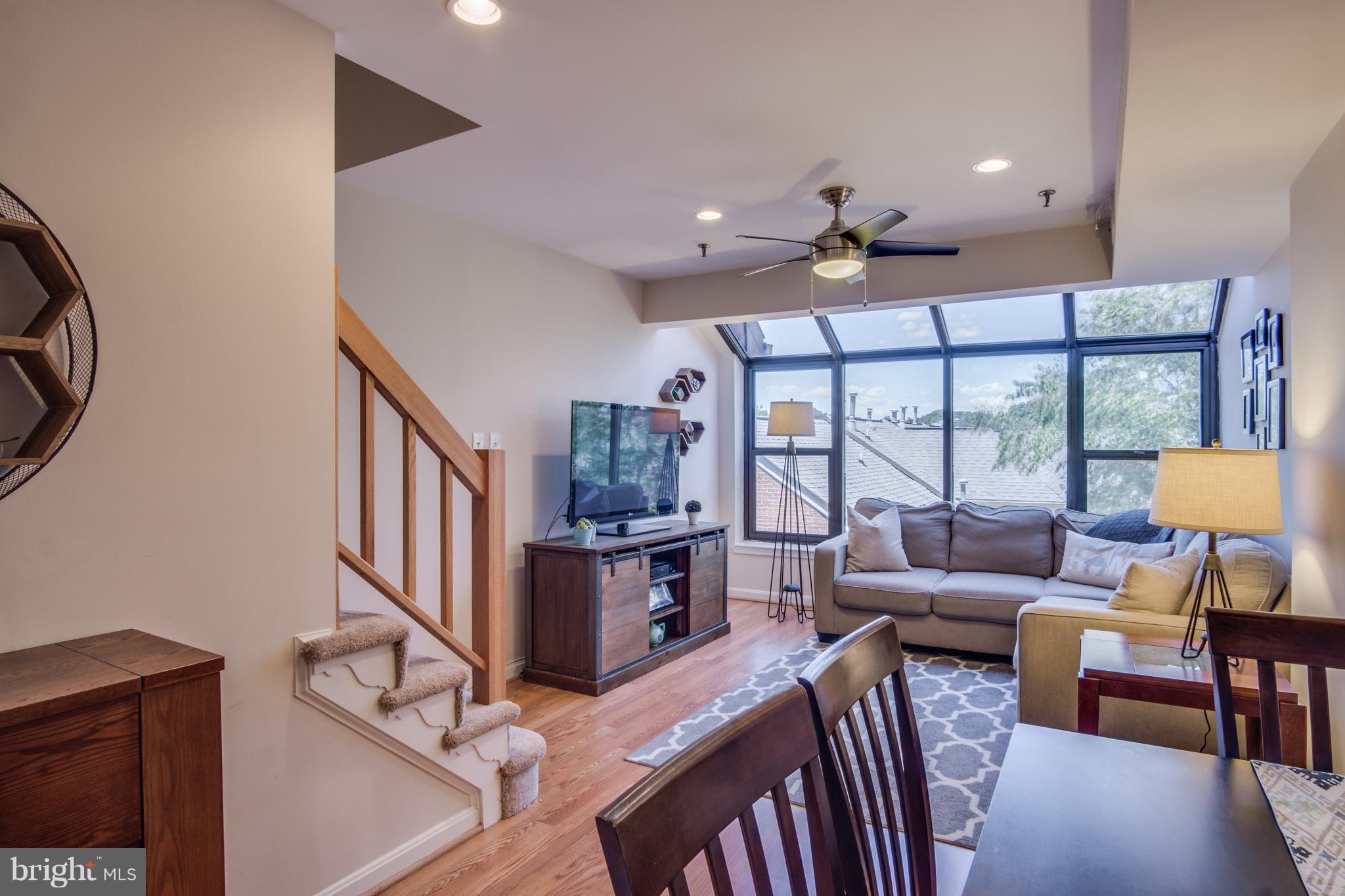 1029 North Stuart Street, Unit 511 Arlington, VA 22201 - Photo 3 of 23 Interior