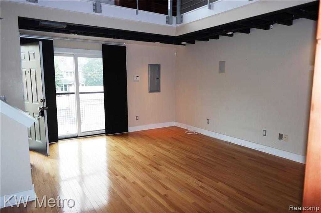 686 West Eleven Mile Road Royal Oak, MI 48073 - Photo 4 of 25