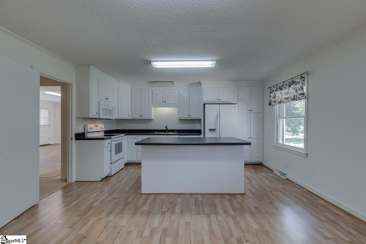 1560 Maw Bridge Road Central, SC 29630 - Photo 6 of 25