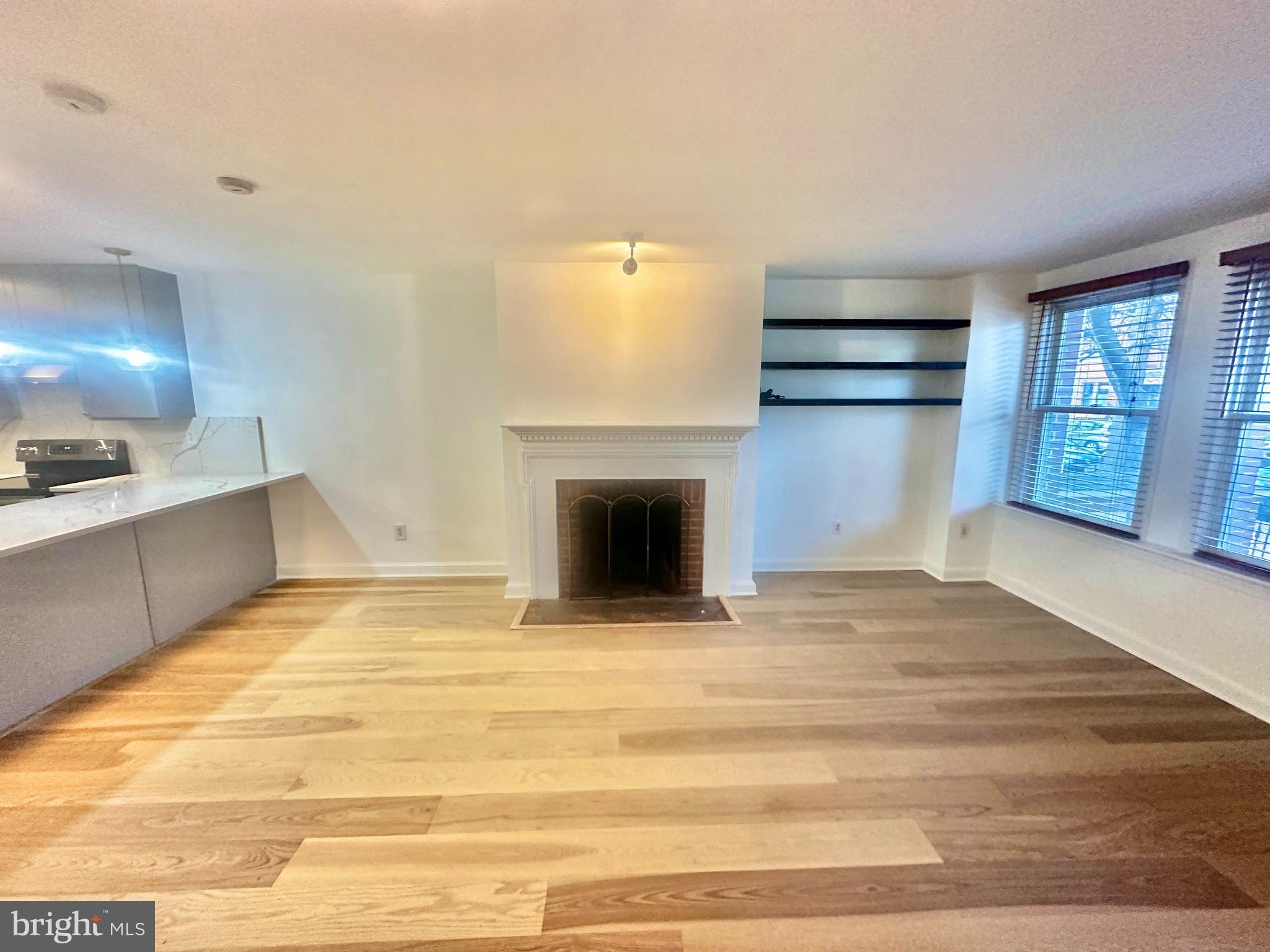 815 E Street Southeast, Unit 1 Washington, DC 20003 - Photo 4 of 30
