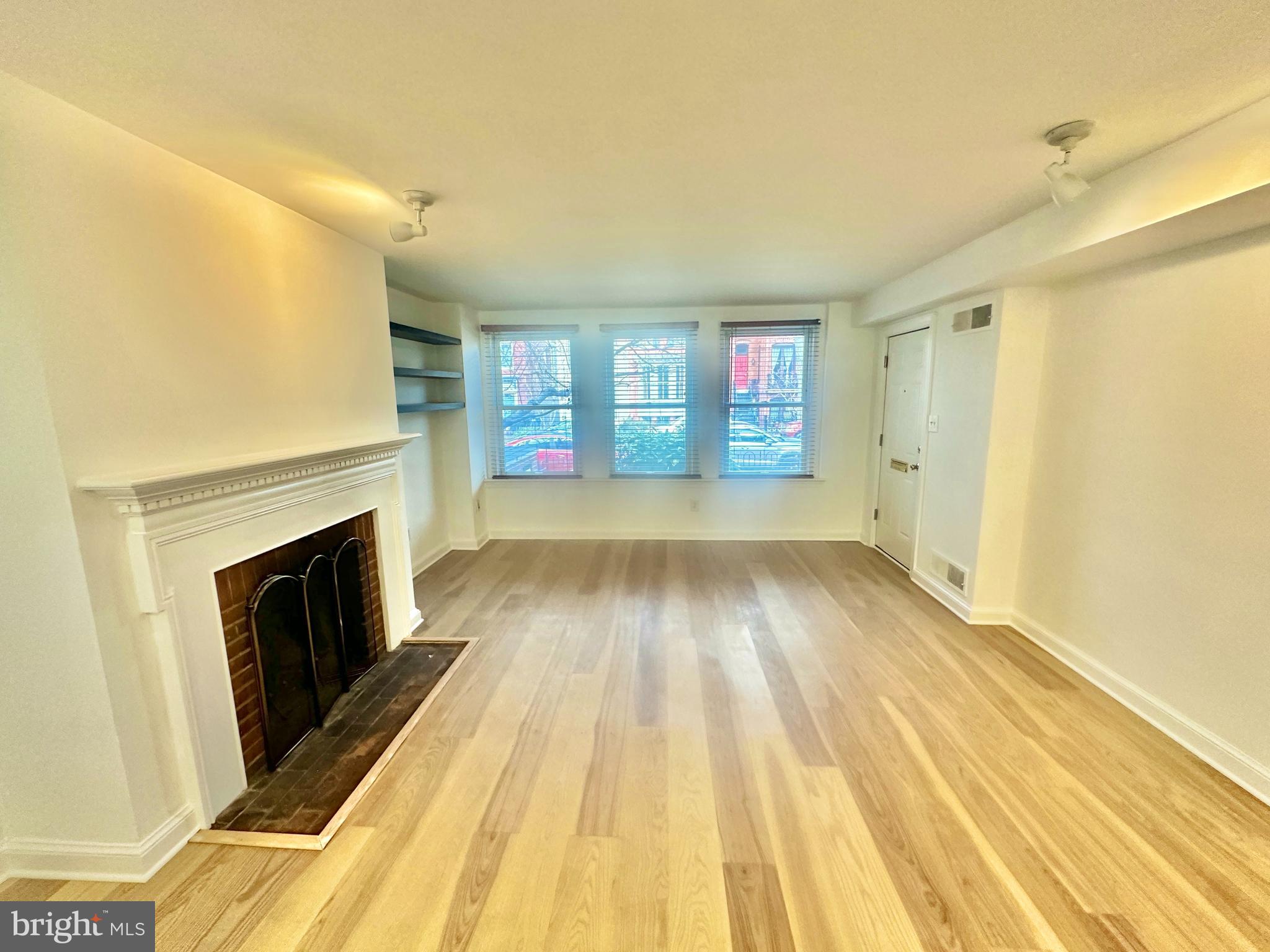 815 E Street Southeast, Unit 1 Washington, DC 20003 - Photo 5 of 30