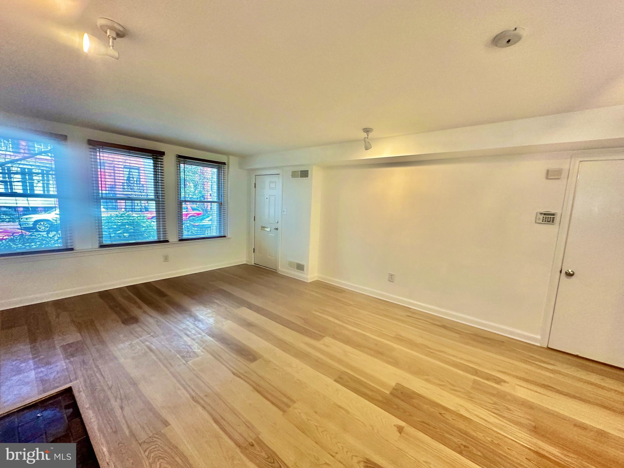 815 E Street Southeast, Unit 1 Washington, DC 20003 - Photo 6 of 30