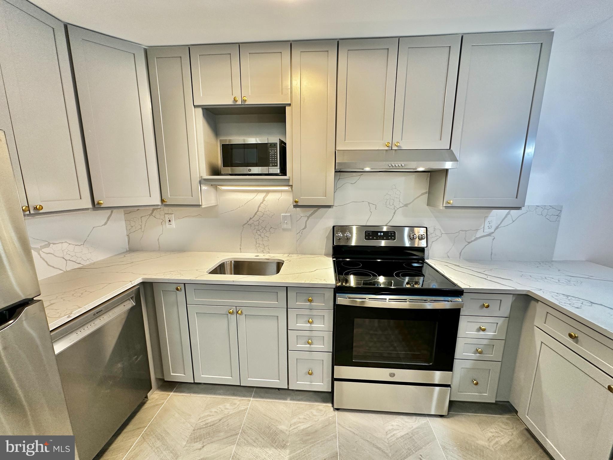 815 E Street Southeast, Unit 1 Washington, DC 20003 - Photo 10 of 30