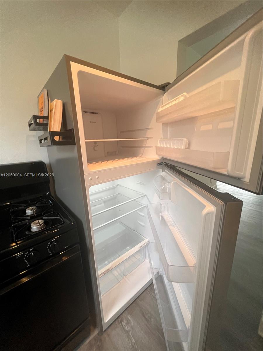 7720 Harding Avenue, Unit 9 Miami Beach, FL 33141 - Photo 14 of 27