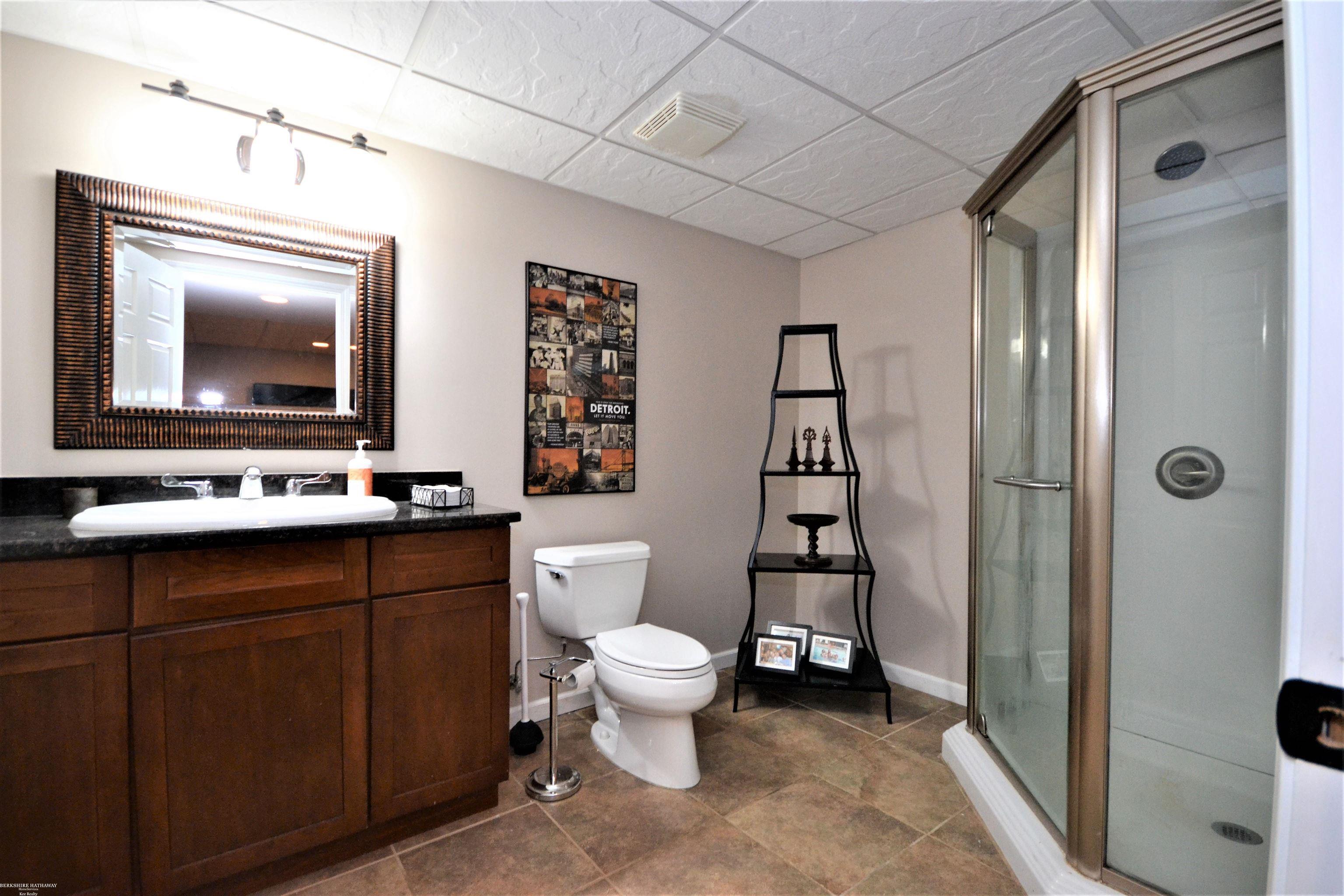 1813 Fox Run Rochester Hills, MI 48306 - Photo 59 of 68