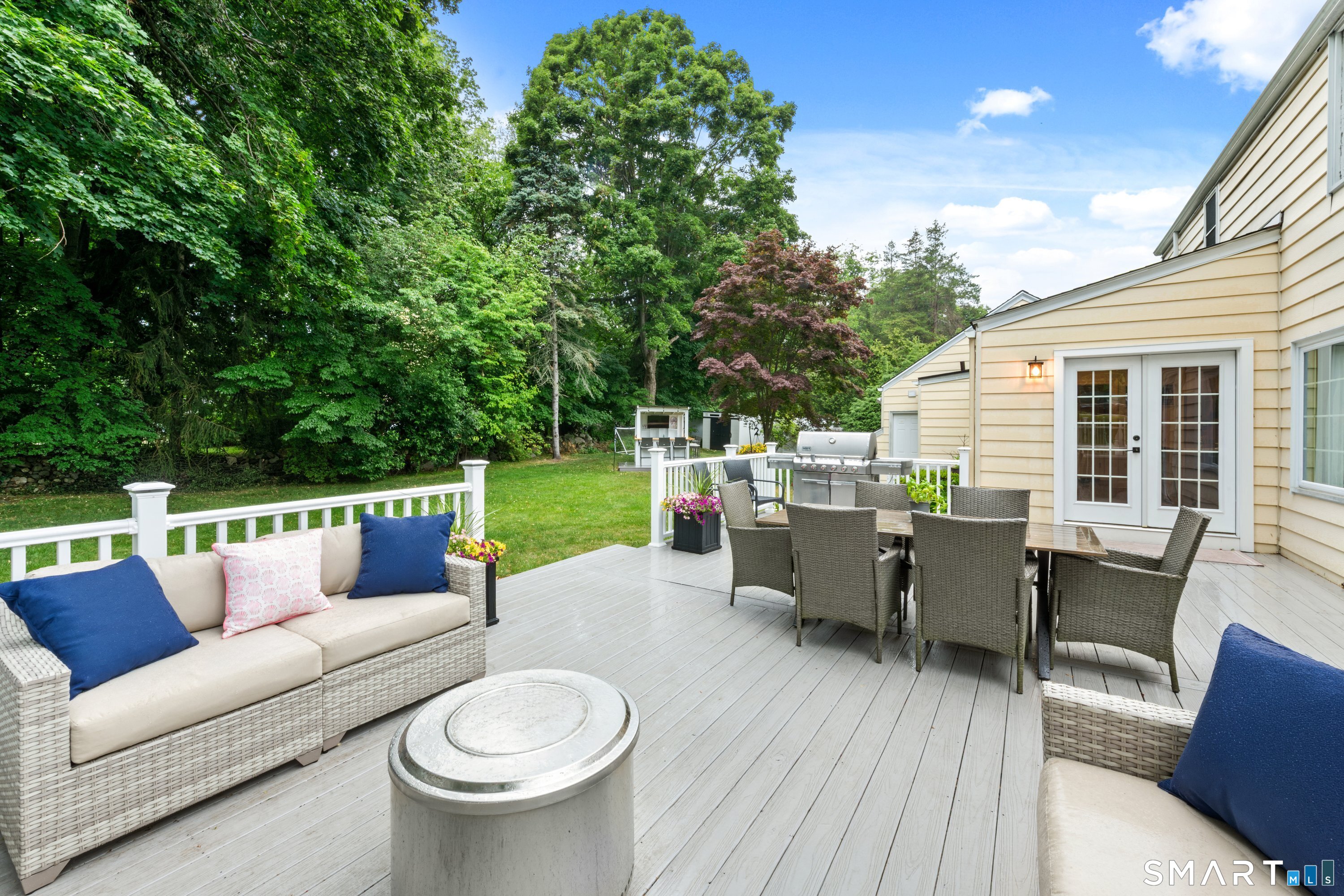 63 Lockwood Road Fairfield, CT 06825 - Photo 32 of 33