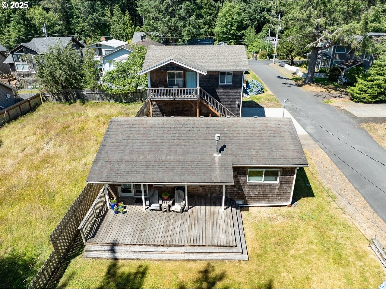296 East Jackson Cannon Beach, OR 97110 - Photo 2 of 48