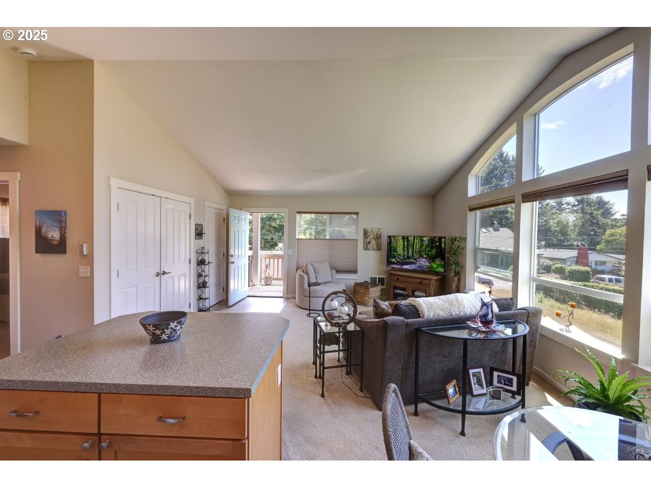 296 East Jackson Cannon Beach, OR 97110 - Photo 32 of 48