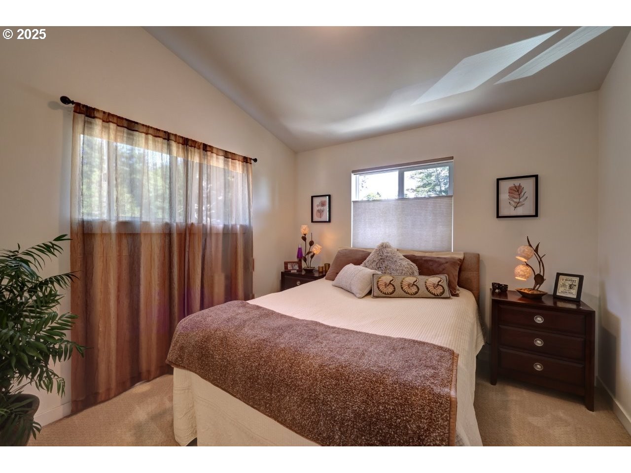 296 East Jackson Cannon Beach, OR 97110 - Photo 36 of 48