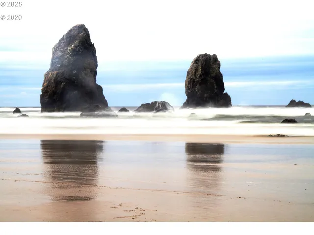 $1,100,000 | 296 East Jackson, Cannon Beach, OR 97110