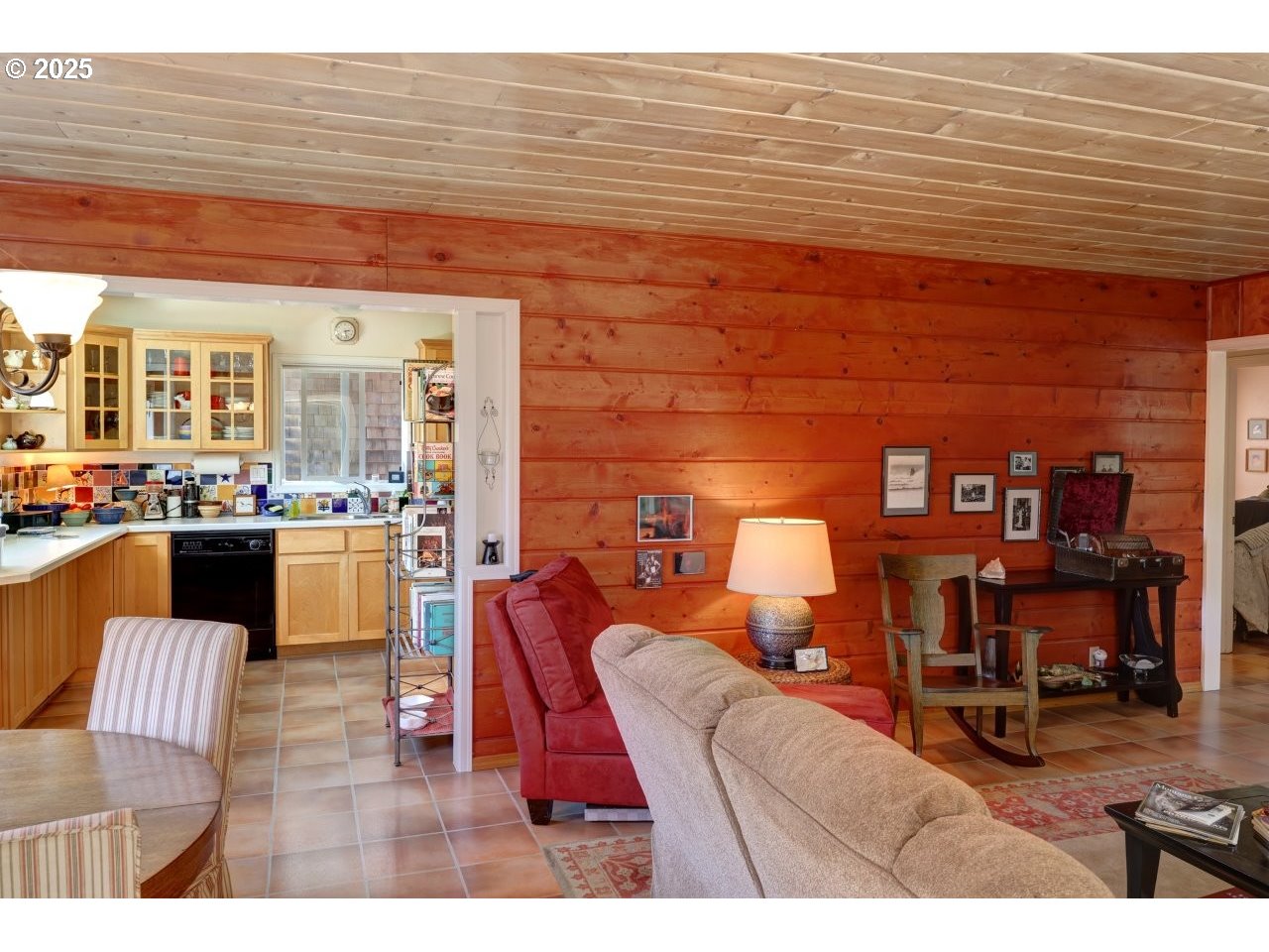 296 East Jackson Cannon Beach, OR 97110 - Photo 5 of 48