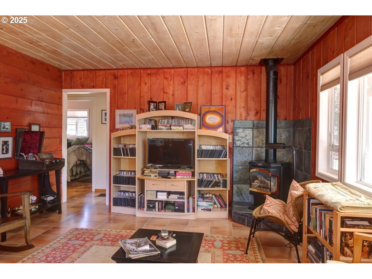 296 East Jackson Cannon Beach, OR 97110 - Photo 6 of 48