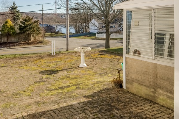 2191 Riverside Avenue Somerset, MA 02726 - Photo 15 of 16 Gallery Image 15