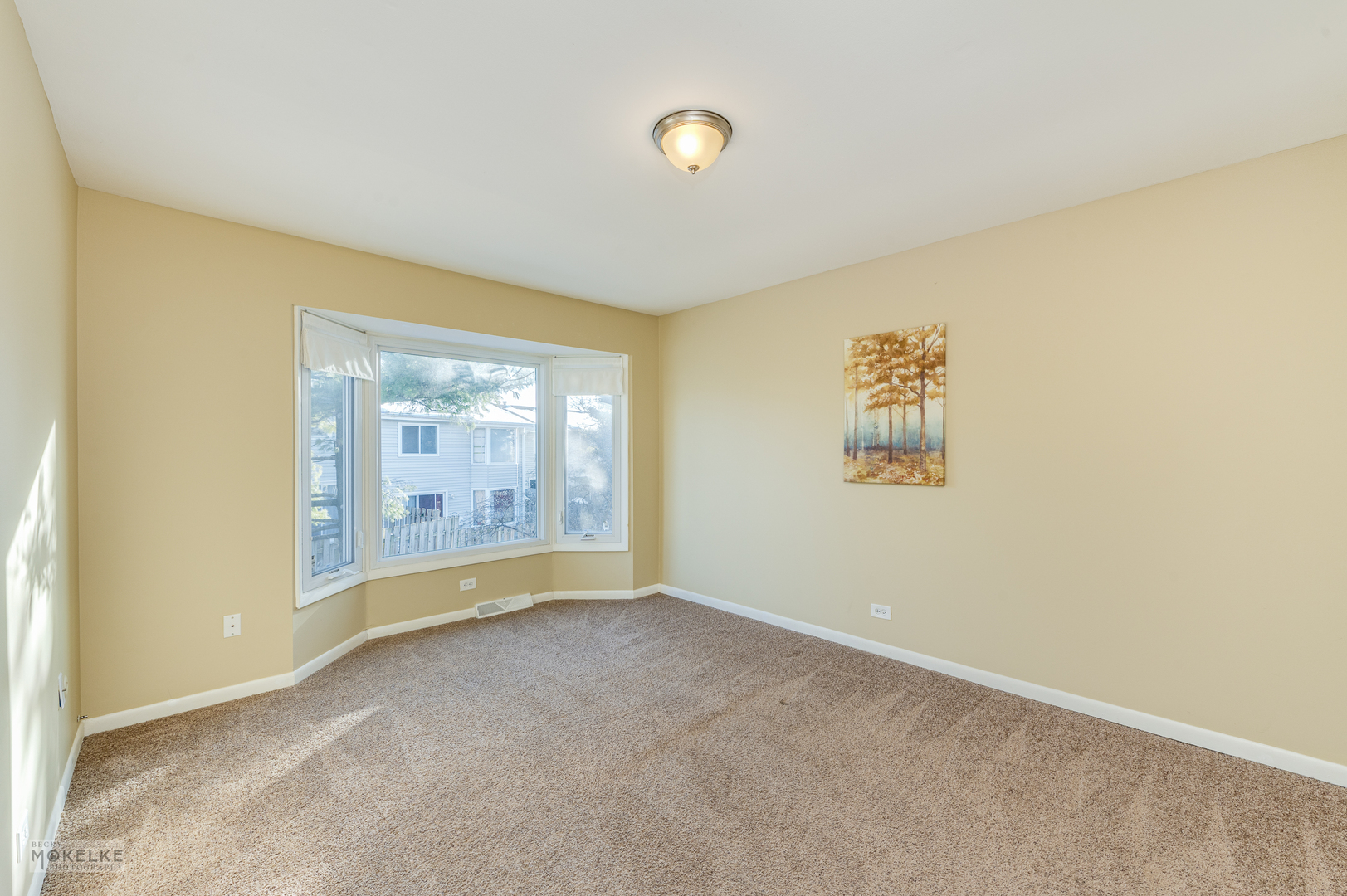 193 Jeffrey Lane Bolingbrook, IL 60440 - Photo 18 of 27 a view of an empty room with a window