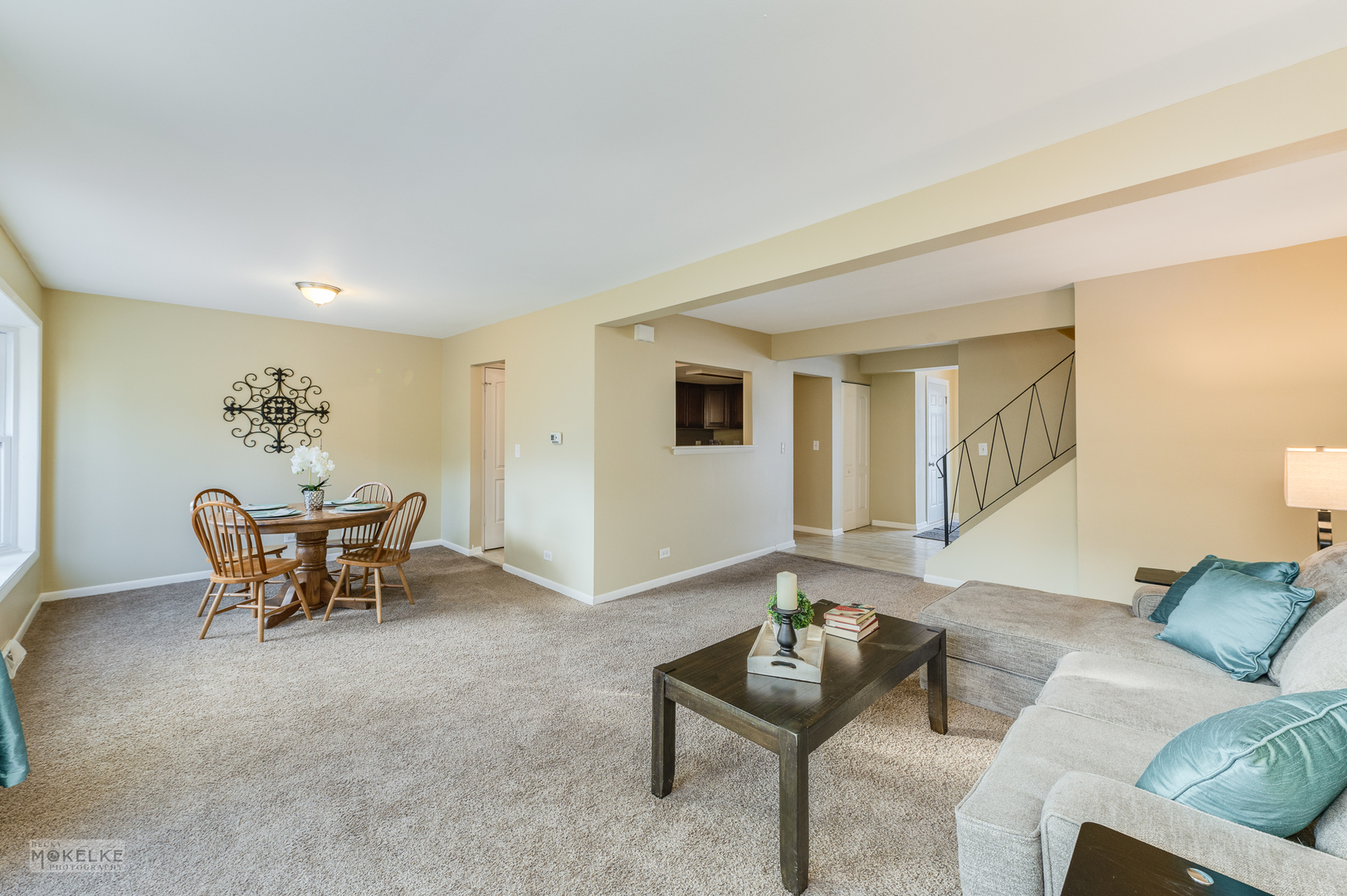 193 Jeffrey Lane Bolingbrook, IL 60440 - Photo 5 of 27 a living room with furniture and a dining table with rug floor