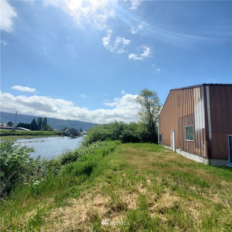 177 North Welcome Slough Road Cathlamet, WA 98612 - Photo 11 of 12 Gallery Image 11