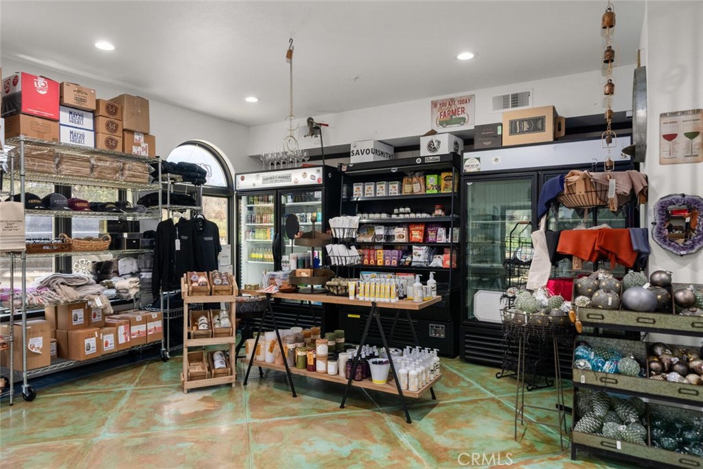 6237 Cohasset Road Chico, CA 95973 - Photo 47 of 73 retail room