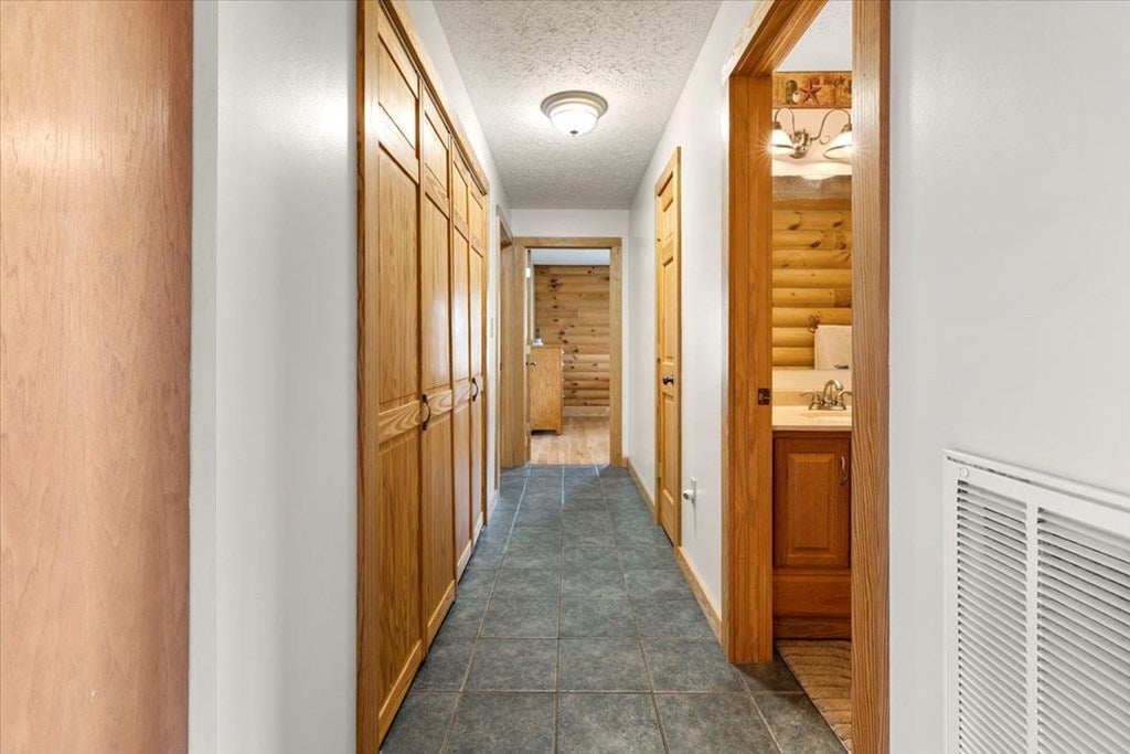 5433 Cougar Trail Road Dublin, VA 24084 - Photo 26 of 87 Gallery Image 26