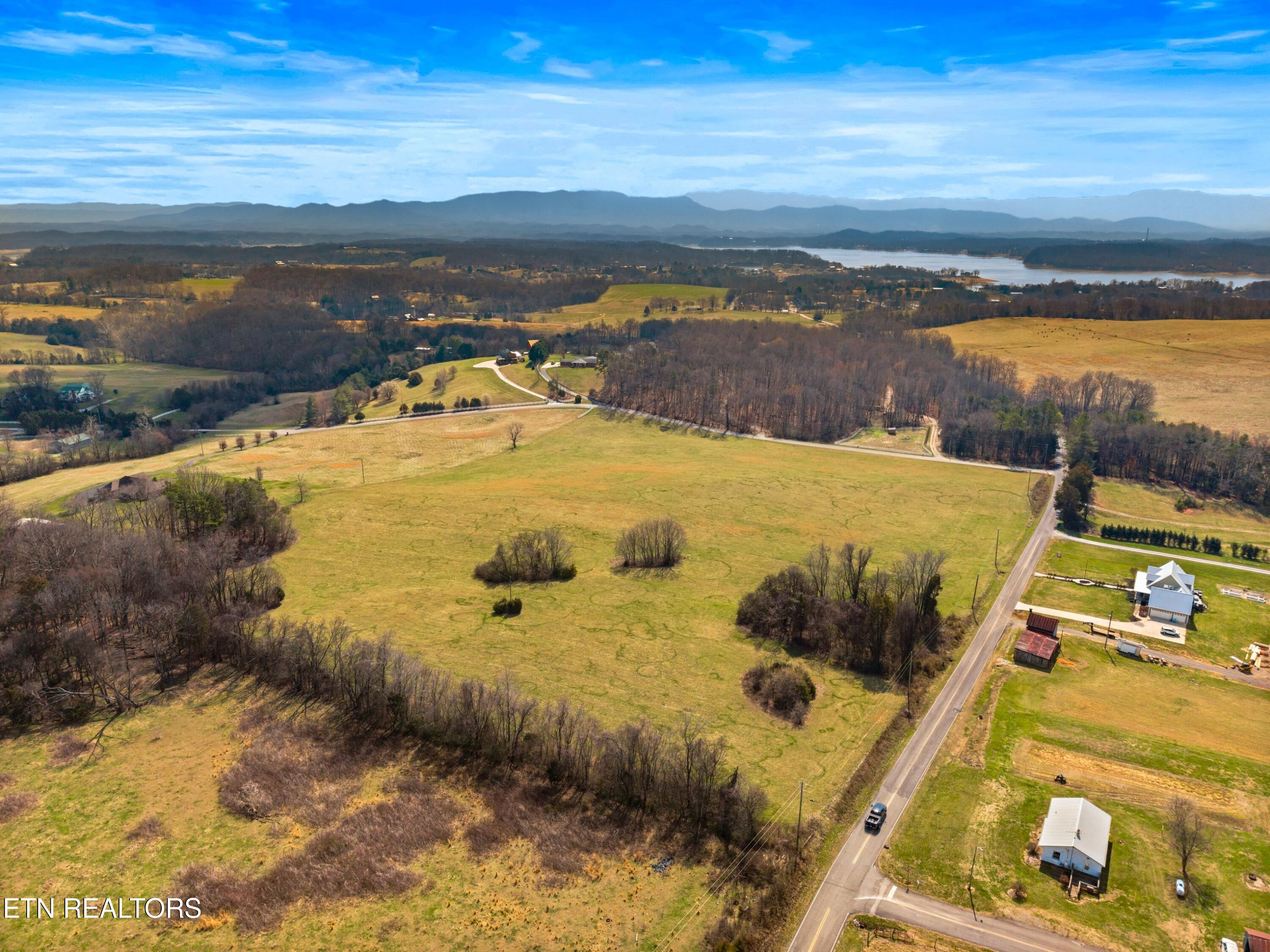 Lot B Zirkle Road Dandridge, TN 37725 - Photo 3 of 10 052