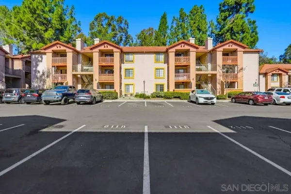 $465,000 | 12023 Alta Carmel Court, Unit 253, San Diego, CA 92128