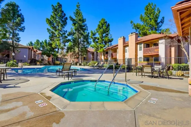 $465,000 | 12023 Alta Carmel Court, Unit 253, San Diego, CA 92128